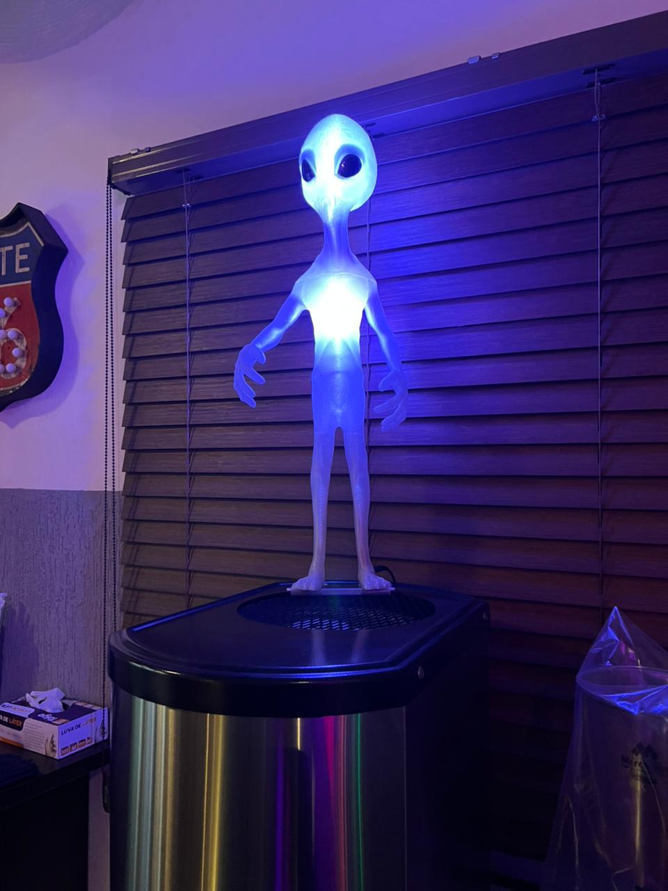 Boneco de ET iluminado, decoração da casa